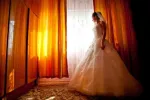 Vand rochie superba, de mireasa - Miniatura 2