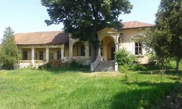 casa cu teren 11400 mp ,  Vladimir, Jud. Gorj 35000€ - Imaginea 1