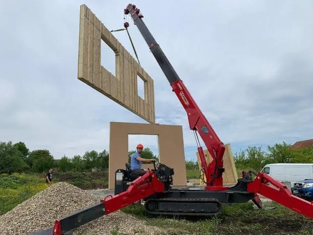 Unic urw506 mini crane - Imaginea 4