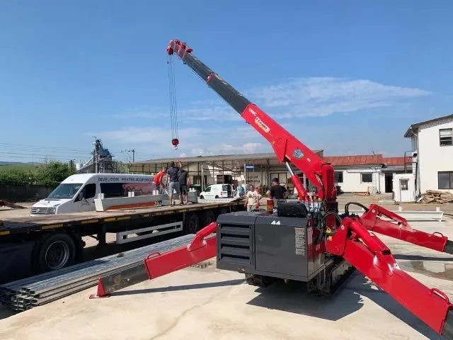 Unic urw506 mini crane - Imaginea 5