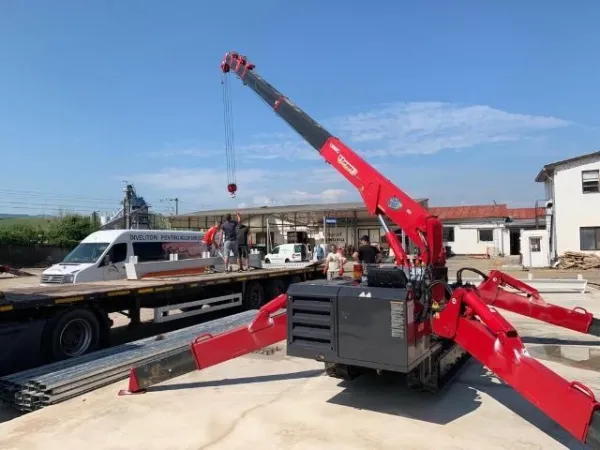 Unic urw506 mini crane - Imaginea 5