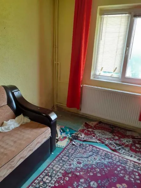 LIVEZILOR PARC VINDEM 2 CAMERE CF2 ETAJ 3/ 4 PRET 29000EUR - Imaginea 4