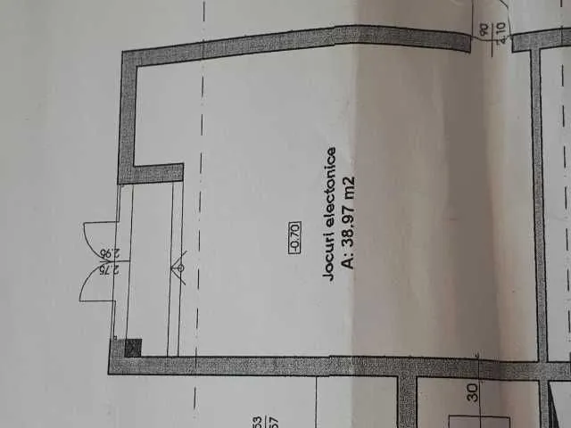 Inchiriez spatiu comercial la parterul Dierna - Imaginea 4