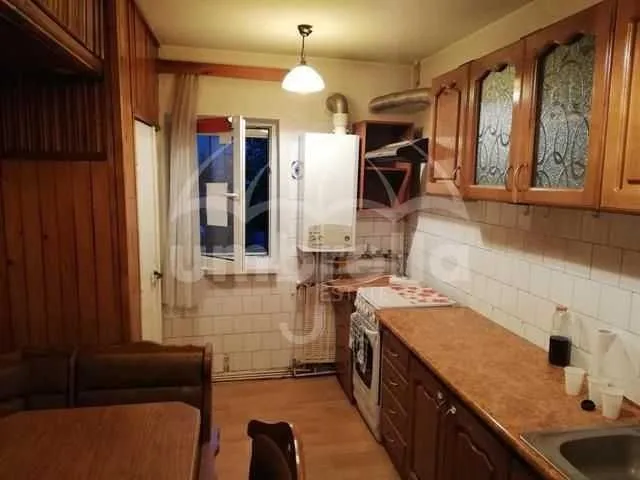 APARTAMENT 3 CAMERE CU GARAJ - Imaginea 6