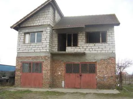 vand casa tip locuinta si /sau privatizare - Imaginea 1