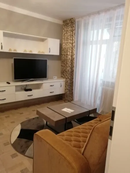 Persoana fisica, inchiriez apartament - Imaginea 1