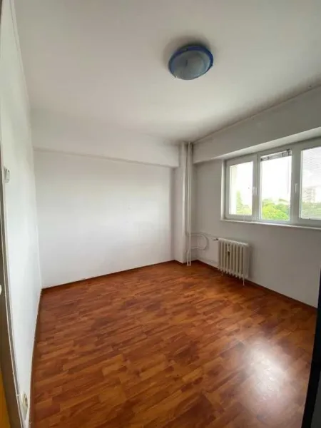 Apartament 4 camere, B- dul Alexandru Obregia, Berceni - Imaginea 2