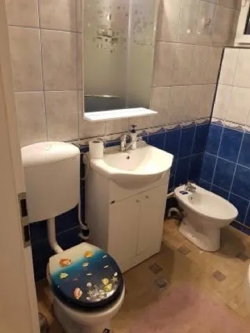 Persoana fisica, inchiriez apartament - Imaginea 10