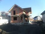 Executam acoperisuri de blocuri si case - Miniatura 3