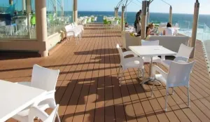 Pardoseli rezistente pentru exterior Cu Decking WPC si lemn termotratat