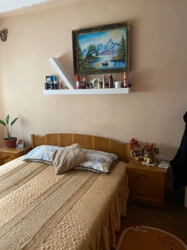 Vand apartament 3 camere decomandat - Imaginea 9