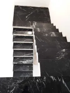 marmura neagra medias