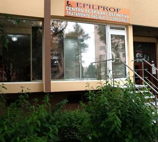 Inchiriez spatiu comercial - Imaginea 3