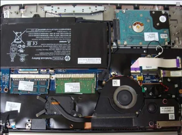 REPARATII LAPTOPURI BUCURESTI  REPARATII CALCULATOARE BUCURESTI  REPARATII MONITOARE LCD BUCURESTI  INSTALARE WINDOWS BUCURESTI - Imaginea 1