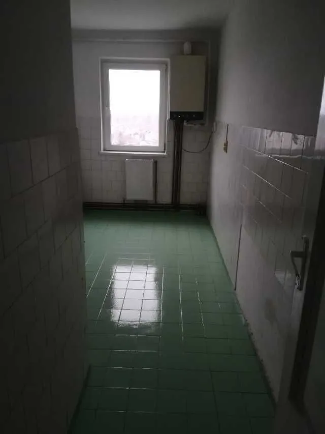 apartament 2 camere decomandat - Imaginea 5