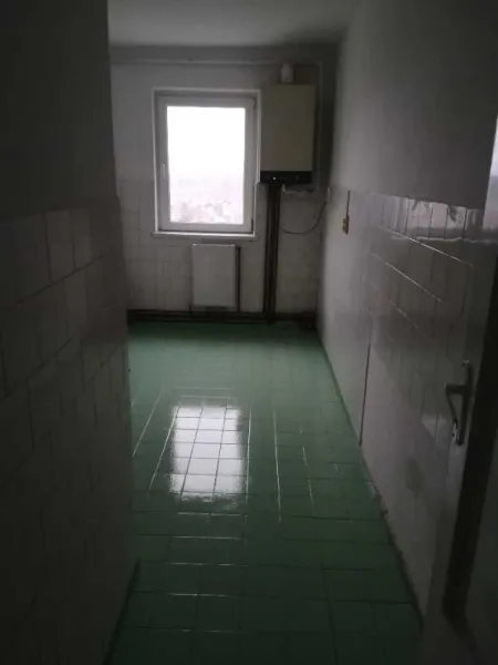 apartament 2 camere decomandat - Imaginea 5