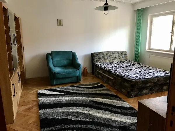 Inchiriez apartament cu 2 camere, Deva - Imaginea 1