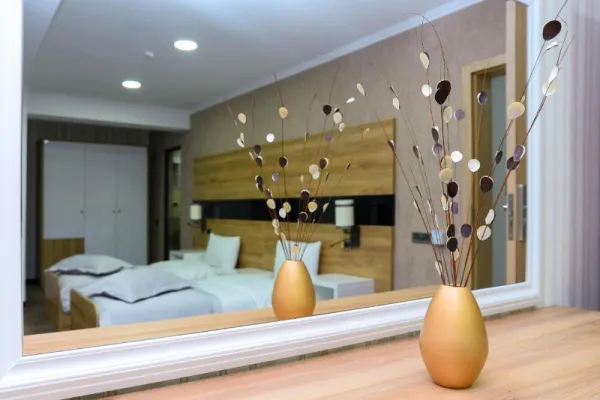 Oferta de cazare la hotel de lux - experienta inedita - Imaginea 2