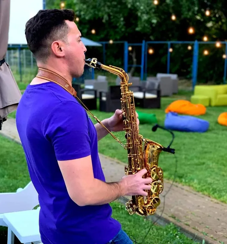 Saxofonist Cover- uri, Ambient, Smooth Jazz, House - Imaginea 3