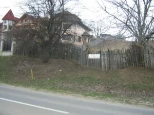 teren de vanzare-Onesti-Calea Scutarului
