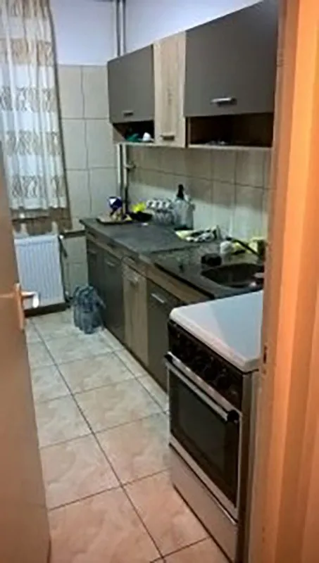 Apartament 2 camere de vinzare - Imaginea 1