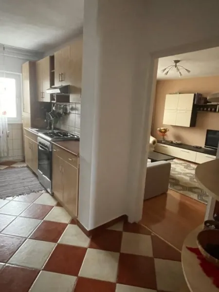 Apartament 4 camere Bucuresti, Parcul Sebastian 96mp, 123. 000 euro - Imaginea 2