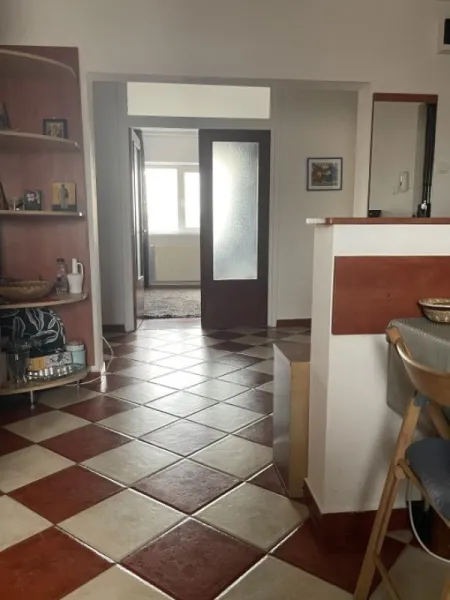 Apartament 4 camere Bucuresti, Parcul Sebastian 96mp, 123. 000 euro - Imaginea 3