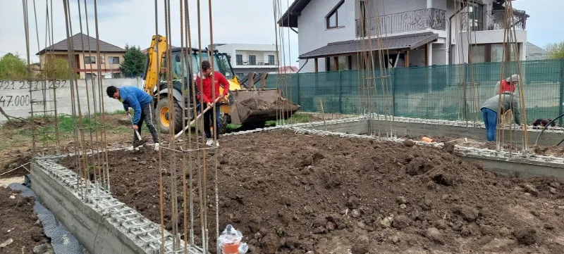 Inchirieri utilaje constructii, buldoexcavator - Imaginea 5