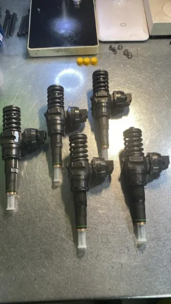 Injector / Injectoare Audi A4 B7, BPW, 038130073BJ, 0414720229, 140 CP - Imaginea 2