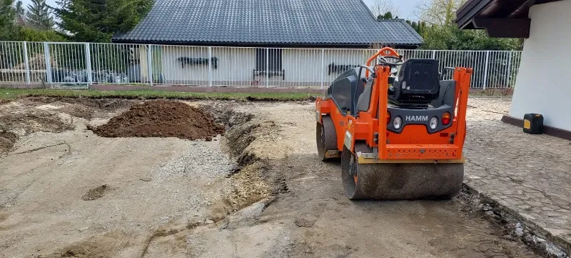 Inchiriere cilindru compactor - Imaginea 3
