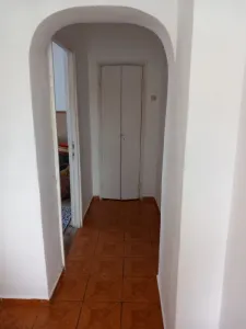 Vand apartament 2 camere