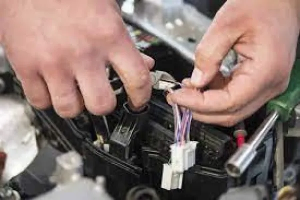 Electrician auto - Imaginea 1