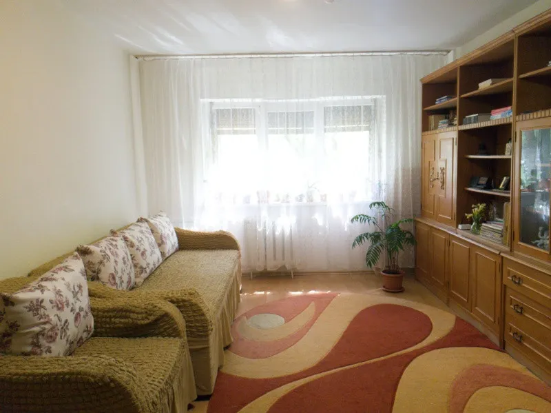 2 camere PB parter Oradea Rogerius str. Carpati - Imaginea 1