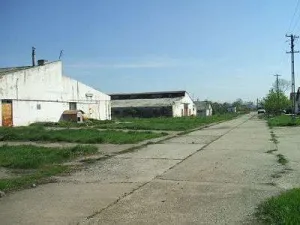 Vanzare teren intravilan cu constructii