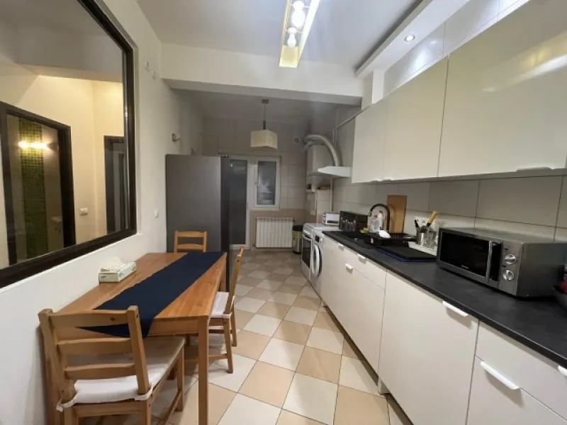 Apartament 3 camere decomandat, 117 mp, Unirii, B- dul Marasesti, 299. 500euro - Imaginea 4