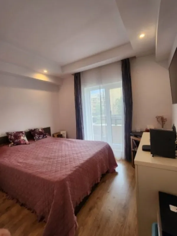 Apartament 3 camere decomandat, 67 mp, Pipera, Cosmopolis, complet mobilat si utilat 135. 000euro - Imaginea 6