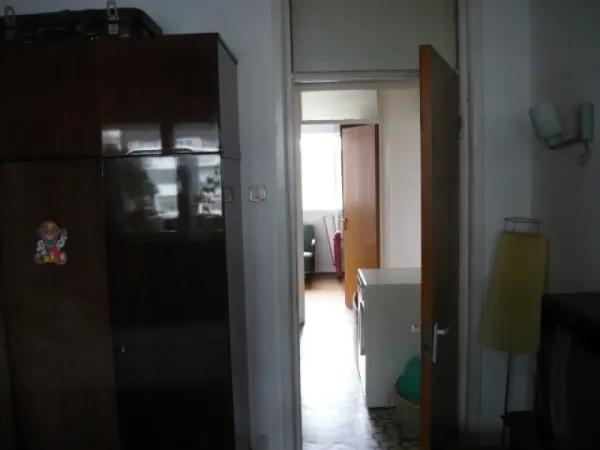 Apartament 4 camere, decomandat, 94mp, Stefan cel Mare, 165. 000euro - Imaginea 9