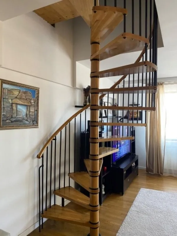 Inchiriez apartament 4 camere, decomandat, 200mp, Aviatorilor, 2. 300euro - Imaginea 3