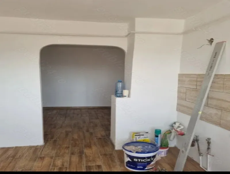 Apartament cu 2 camere in Cartier Pacii la etajul 3 - Imaginea 6