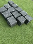 PIATRA CUBICA GRANIT GRI ANTHRACIT 10X10X5 CRAPATA - Miniatura 1
