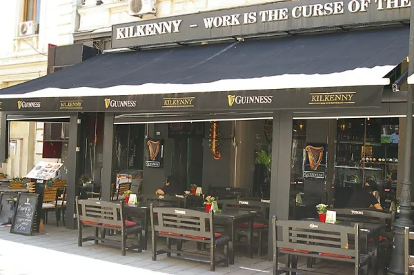 St. Patrick Irish Pub - Berarie & Sports Bar - Imaginea 2