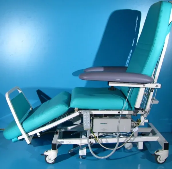 Scaun medical electric pentru tratament si recoltare sange Digiterm Comfort 4 - Imaginea 2