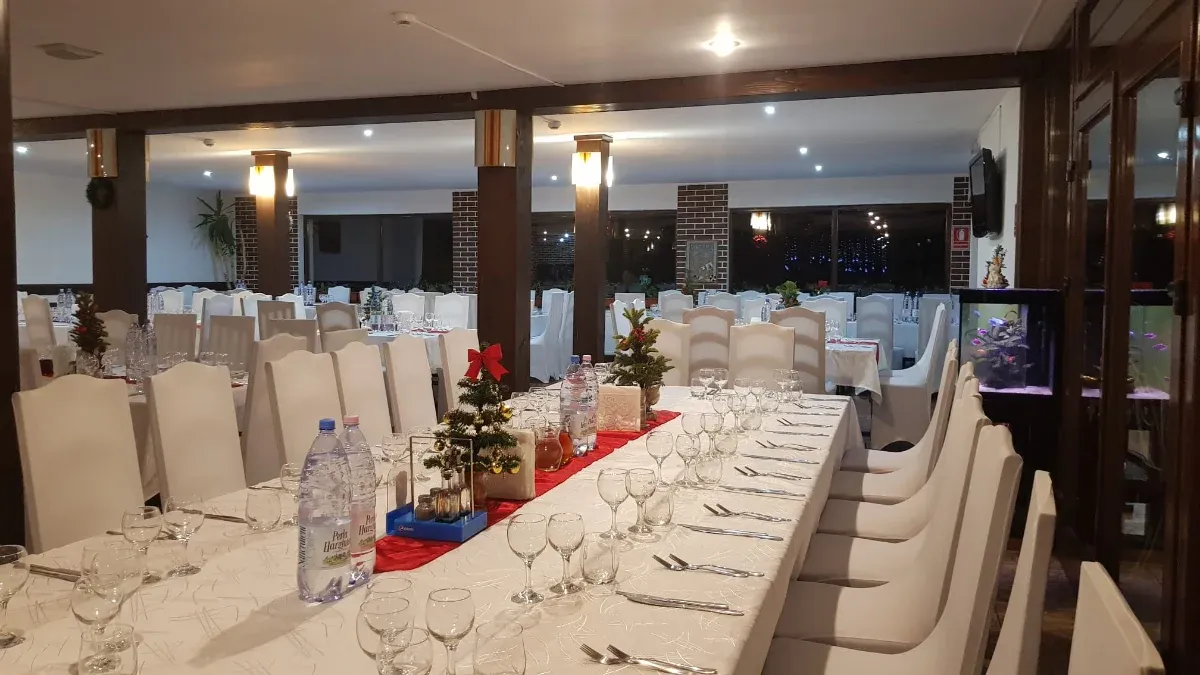 Fisherman's Colibita Resort angajeaza Ospatar - Imaginea 5