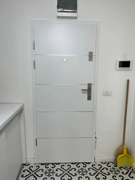 Montez usi de interior, usi metalice, usi si geamuri pvc Timisoara - Imaginea 2