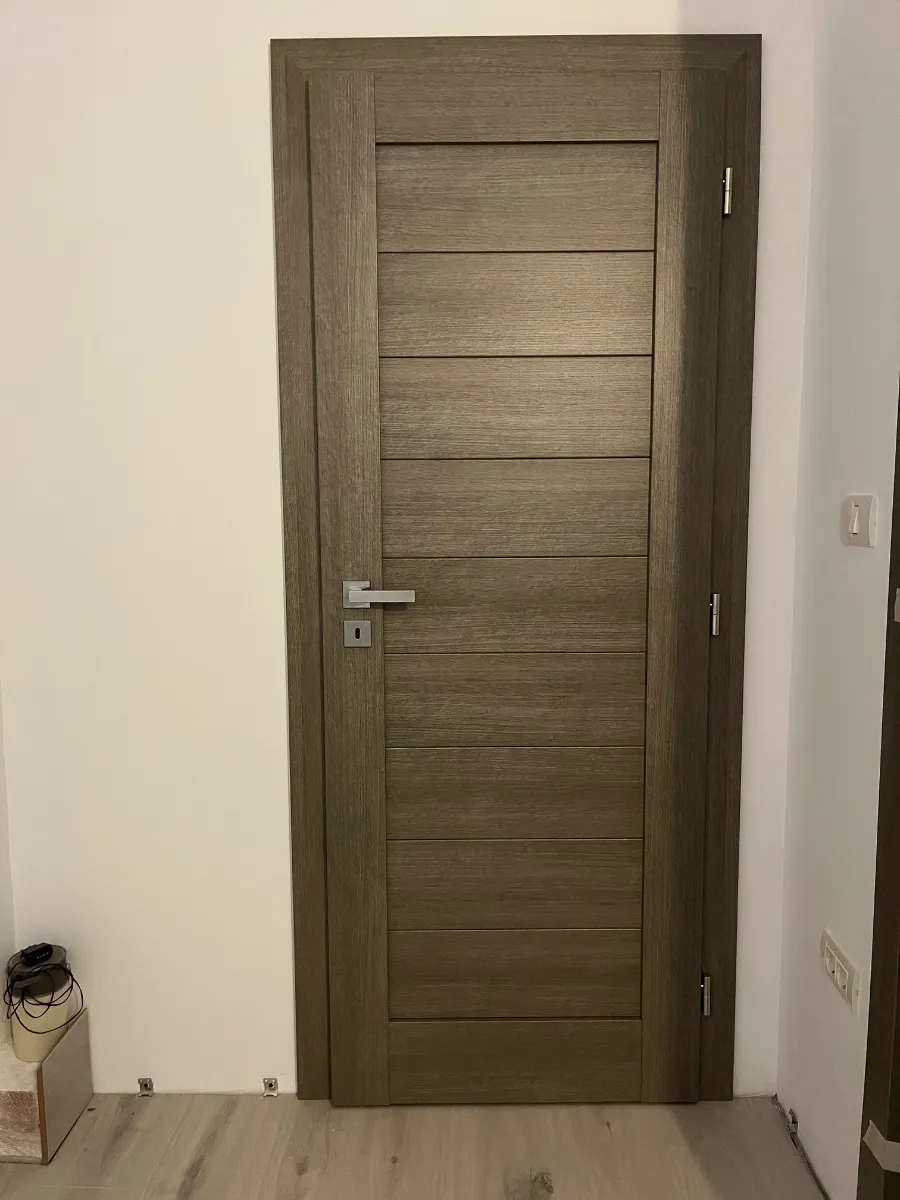 Montez usi de interior, usi metalice, usi si geamuri pvc - Imaginea 3