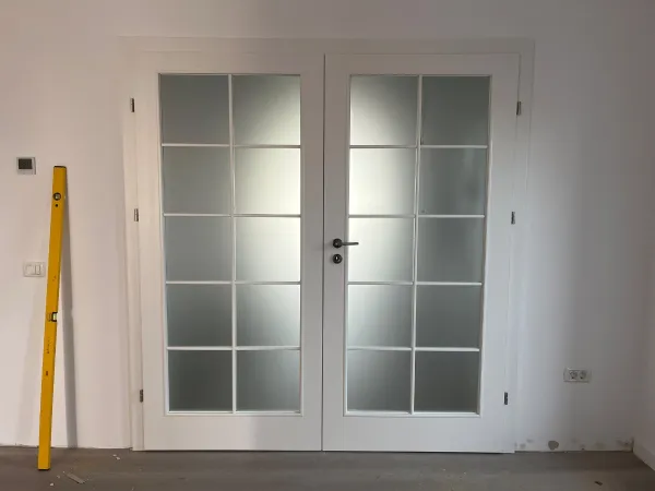 Montez usi de interior, usi metalice, usi si geamuri pvc - Imaginea 4