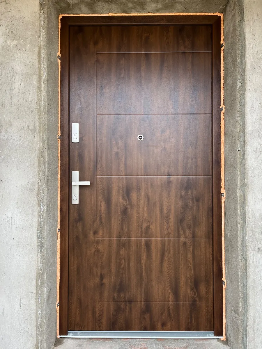 Montez usi de interior, usi metalice, usi si geamuri pvc - Imaginea 5