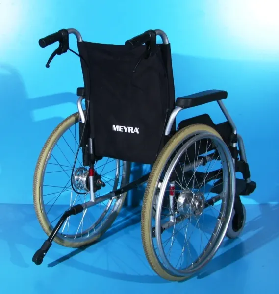 Scaun cu rotile Meyra - latime sezut 44 cm - Imaginea 5