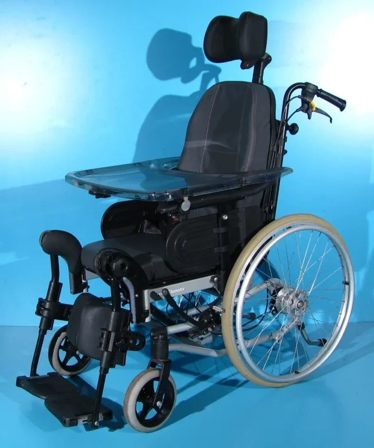 Scaun cu rotile Invacare latime sezut 36 cm - Imaginea 1
