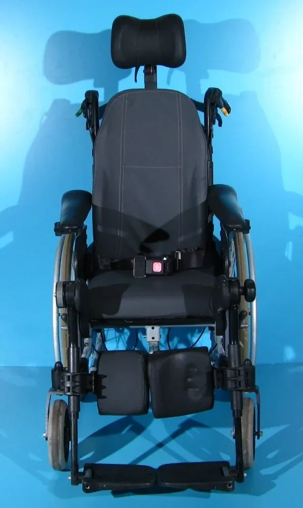 Scaun cu rotile Invacare latime sezut 36 cm - Imaginea 6